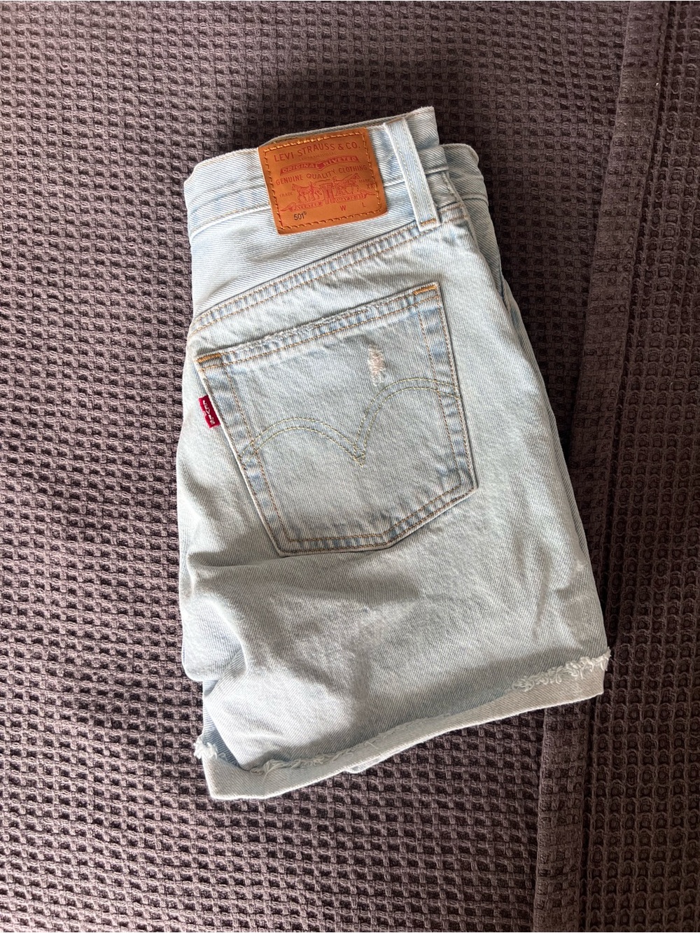 Levis 501 Shorts - Women’s
